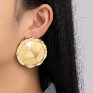 ❤️Large Yellow Gold Round Stud Earrings
